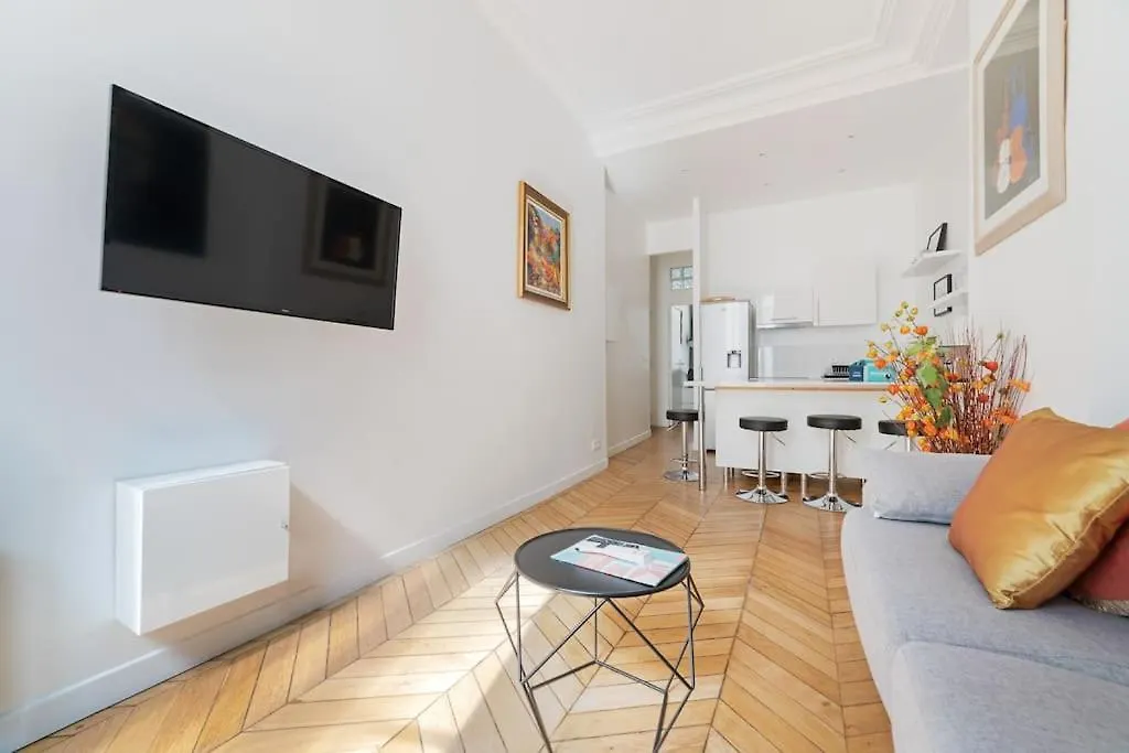 Apartment Luxe 1-br Gem Louvre & Opera Paris